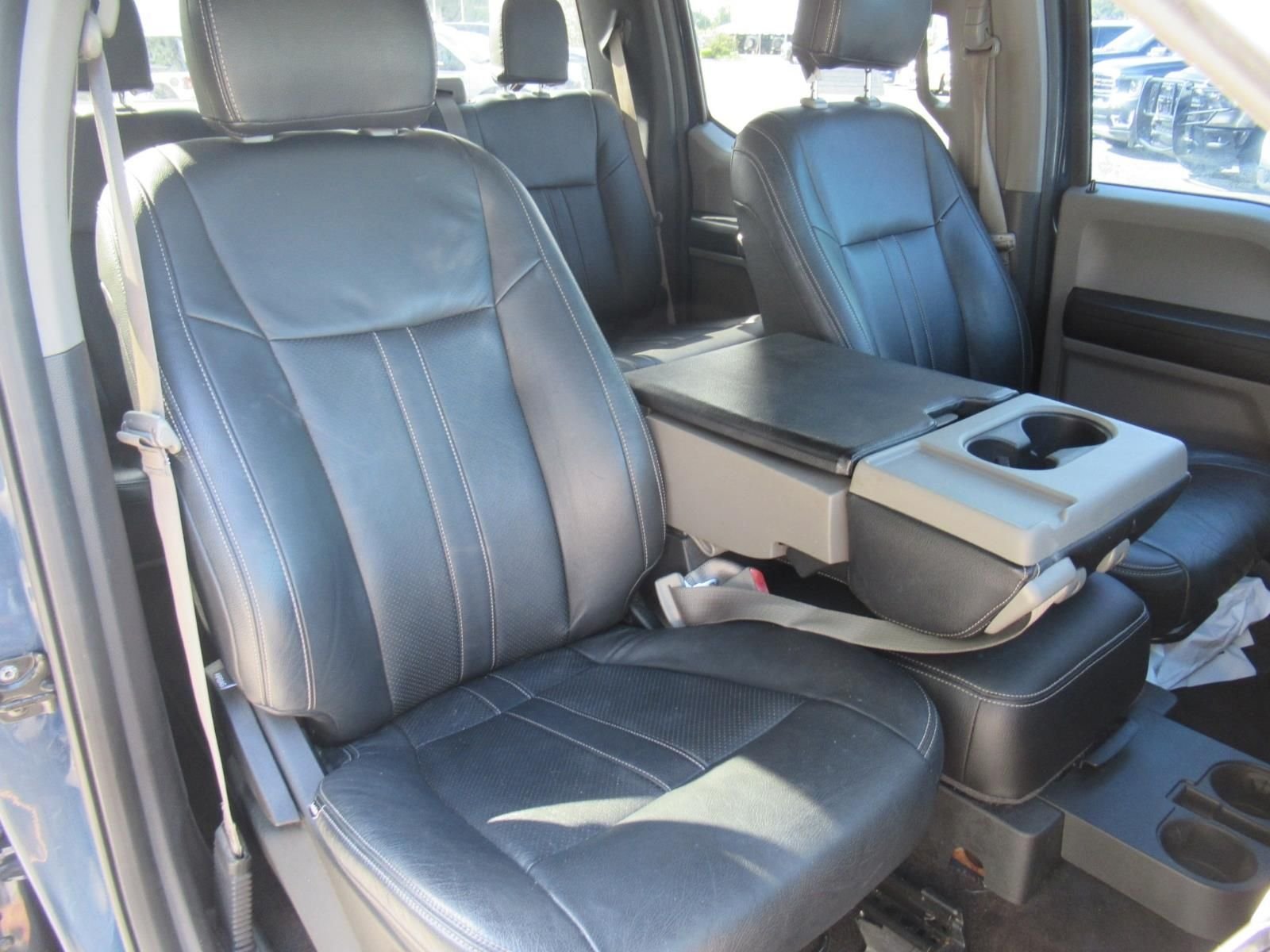 Used 2018 Blue Ford XLT image 10
