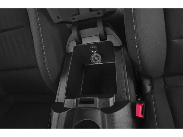 Used 2015 Black Chevrolet LT image 19