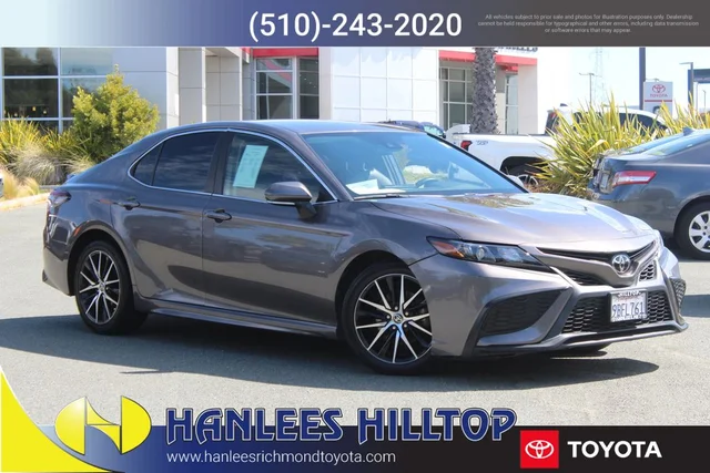 2022 Toyota Camry SE