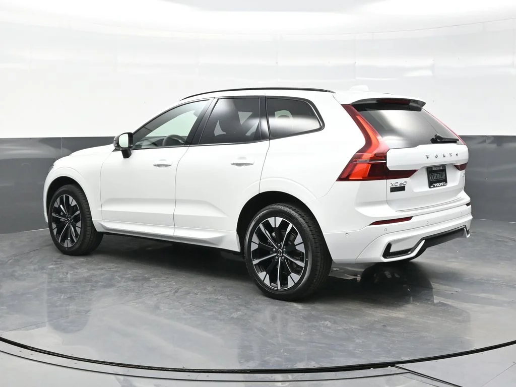 Used 2026 Crystal White Volvo Plus image 4
