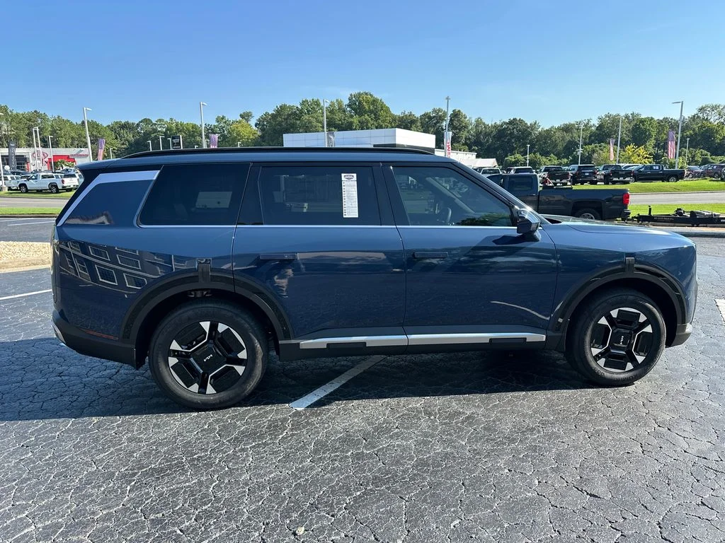 New 2027 Black Kia EX image 8