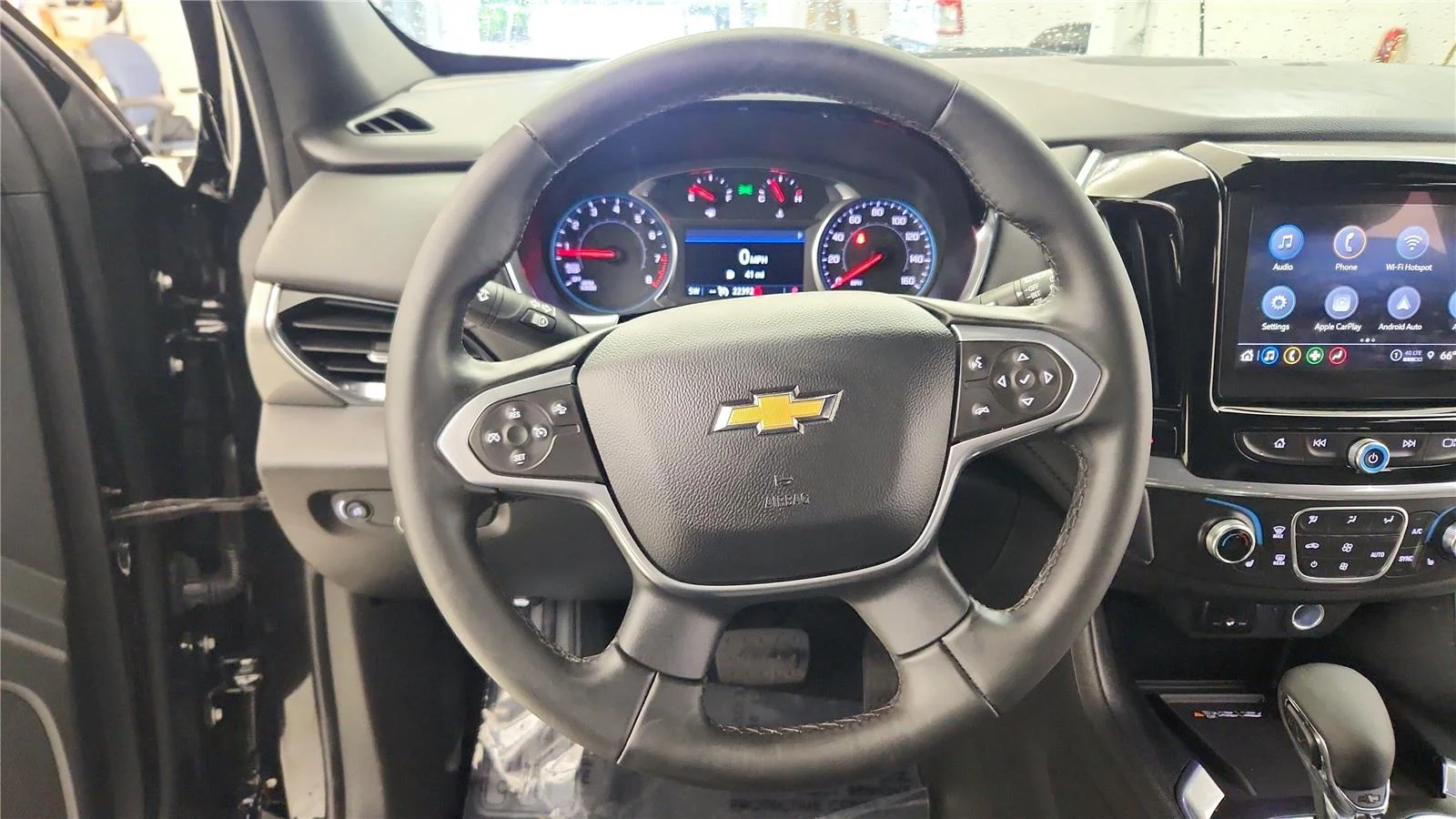 Used 2023 Mosaic Black Metallic Chevrolet LT Cloth image 34