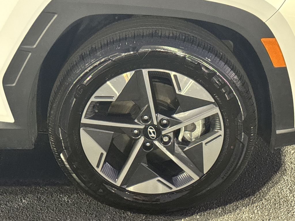 2025 Hyundai Tucson SEL - Photo 12