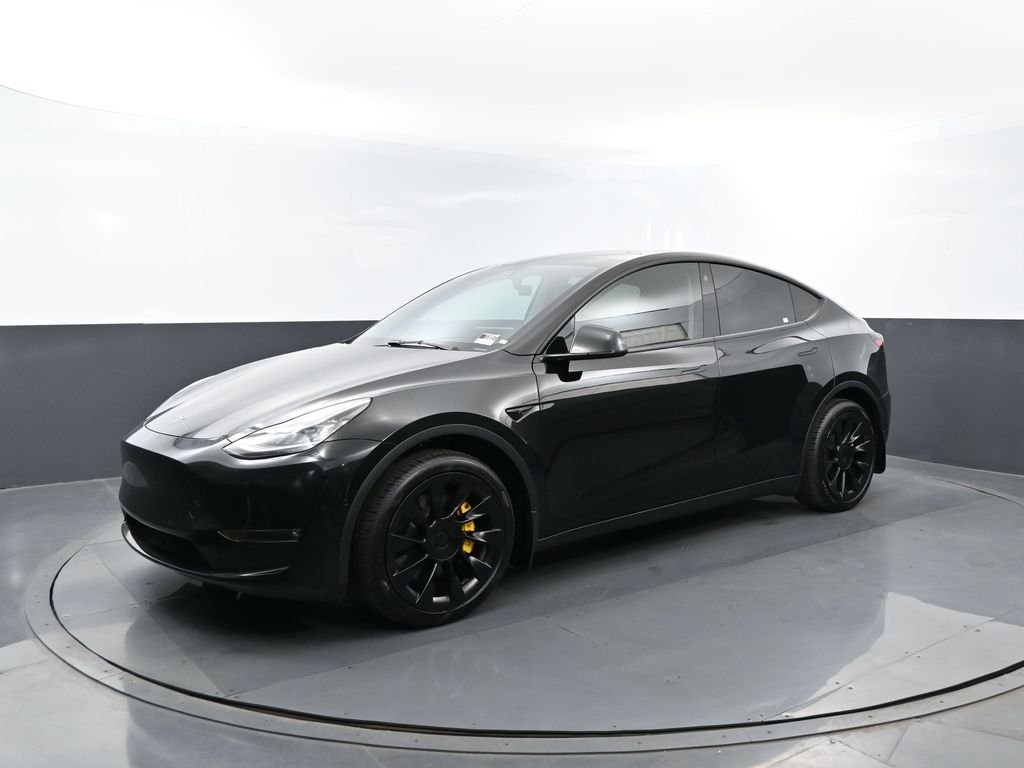 2022 Tesla Model Y Long Range Dual Motor All-Wheel Drive's photo