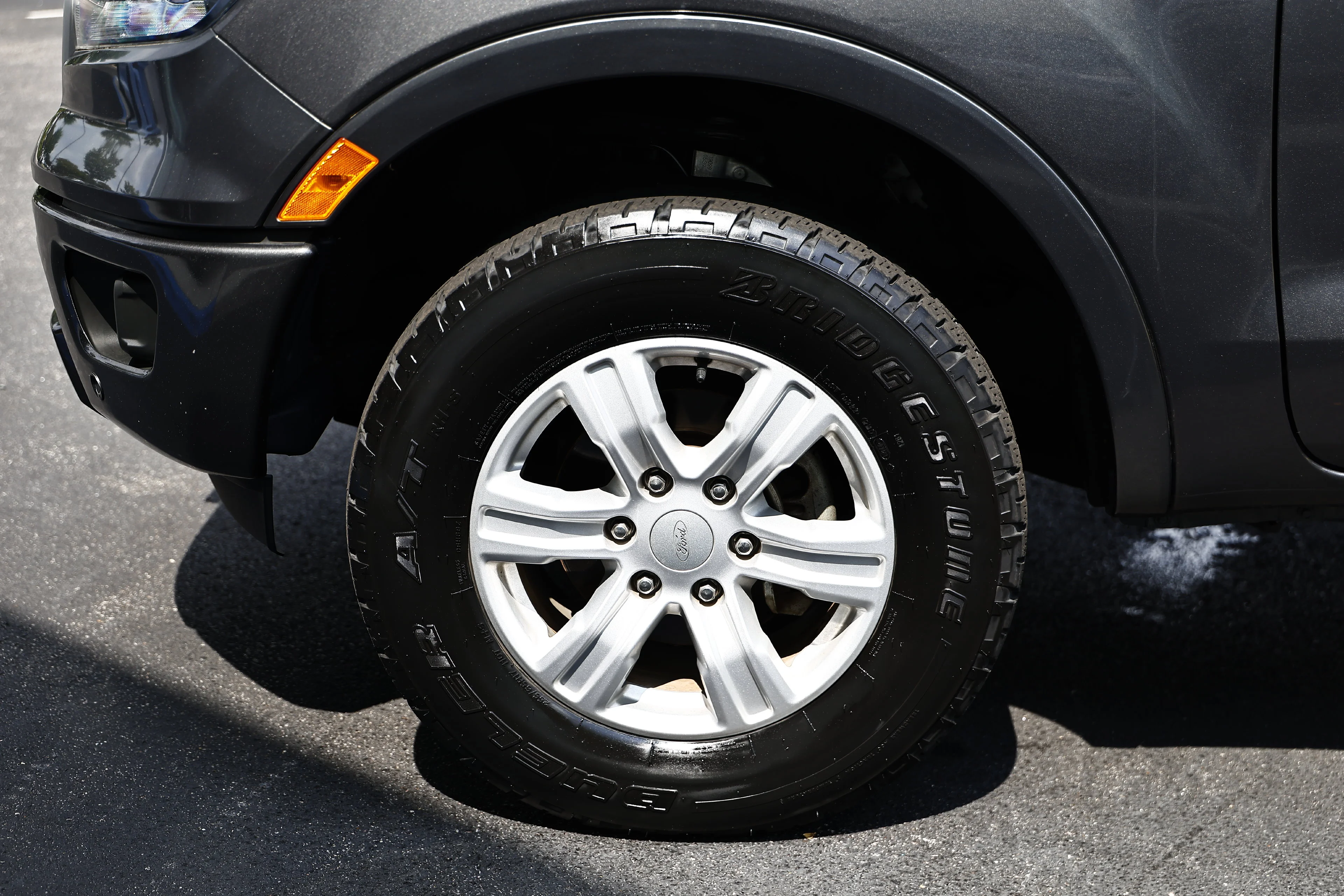 Used 2019 Magnetic Metallic Ford XLT image 11