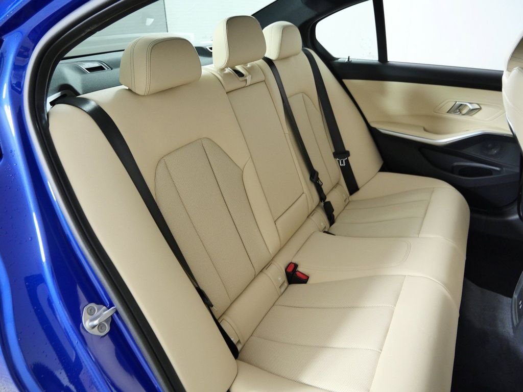 New 2026 Portimao Blue Metallic BMW 330i xDrive image 23