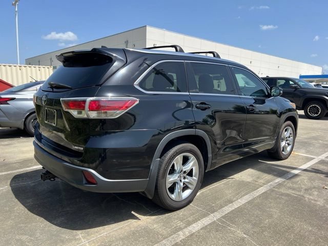 Used 2016 Black Toyota Limited Platinum V6 image 3