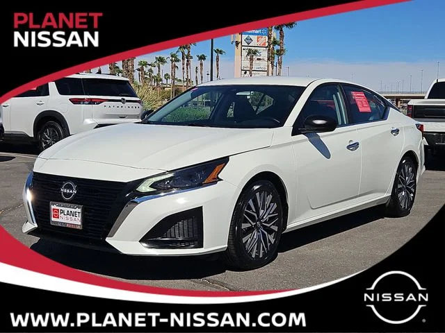 Certified Used 2025 Glacier White Nissan 2.5 SV image 1