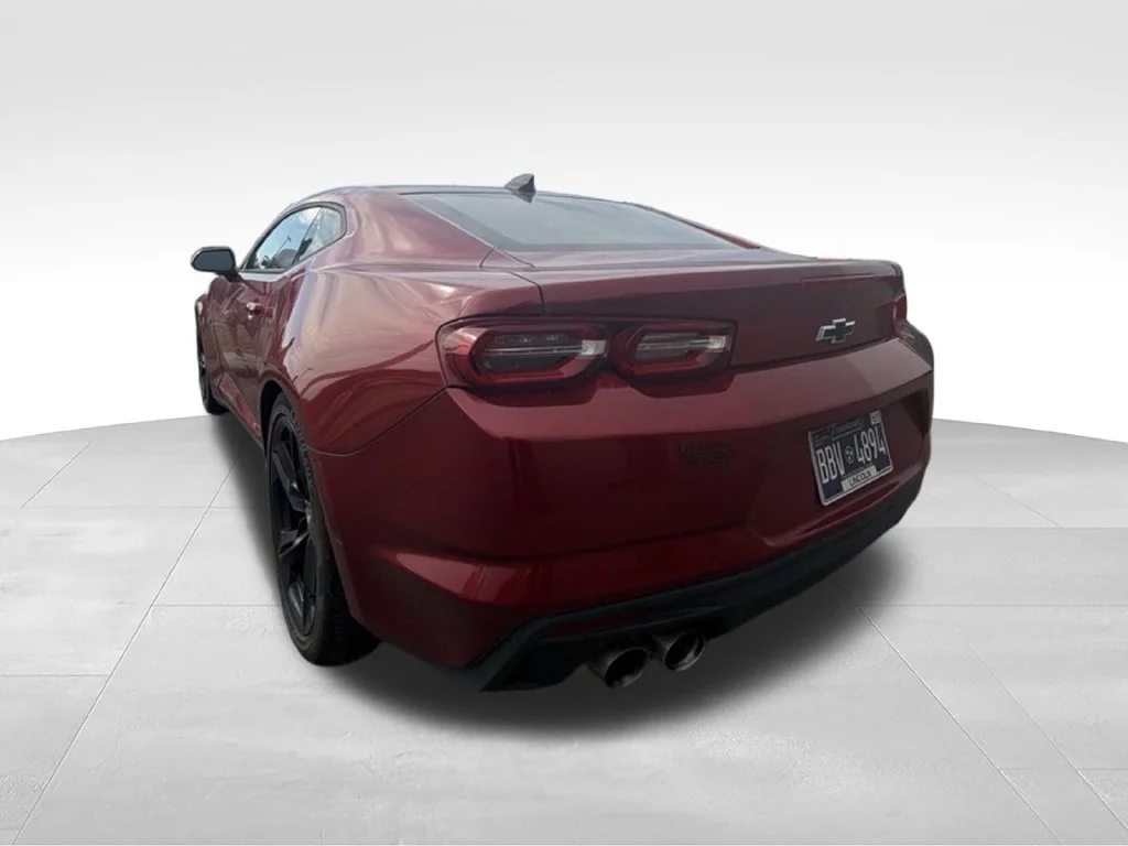 Used 2021 Red Chevrolet 2LT image 11