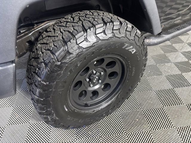 Used 2017 Black Jeep Unlimited Sport image 7