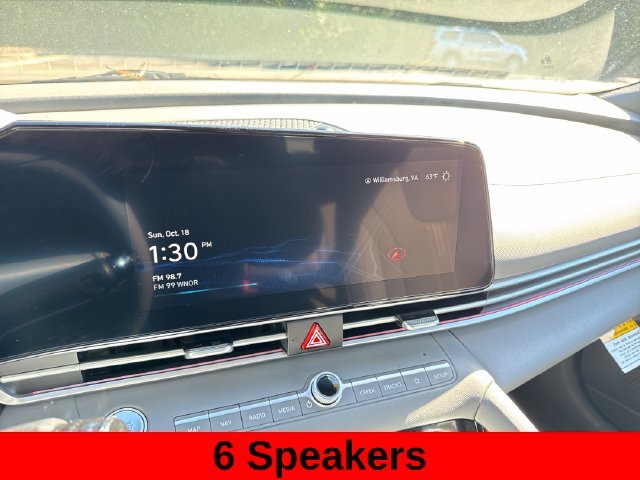Used 2024 Gray Hyundai SEL image 18