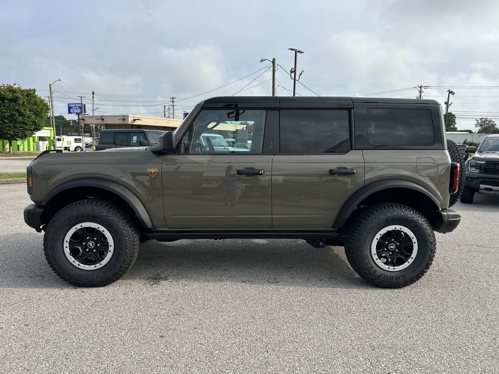 New 2026 Marsh Gray Ford Badlands® image 7