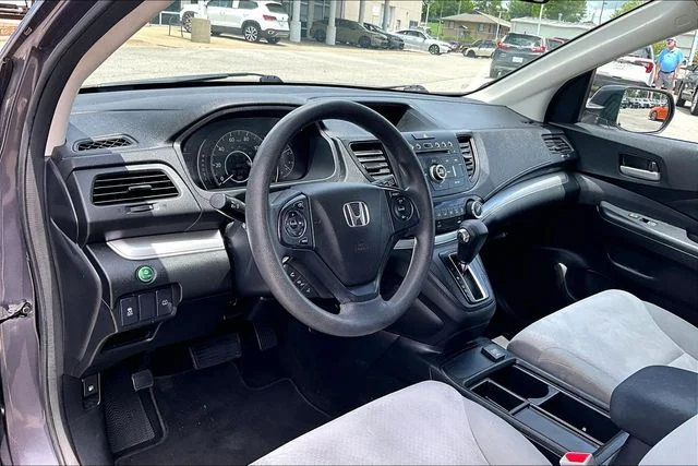 Used 2016 Modern Steel Metallic Honda SE image 14