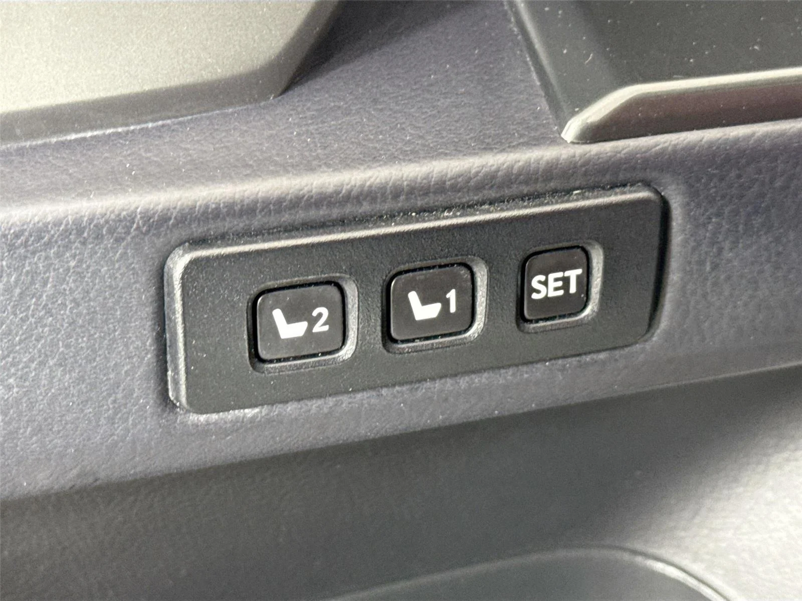 2023 Lexus GX LUXURY - Photo 32
