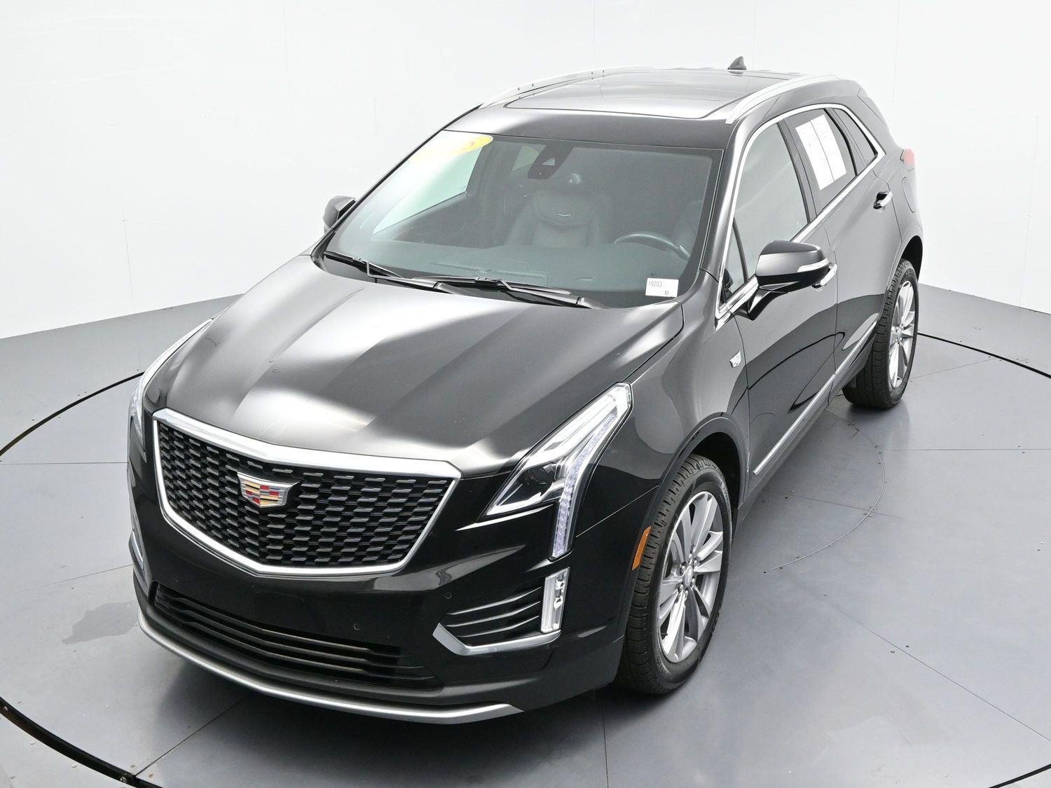 Used 2025 Stellar Black Metallic Cadillac Premium Luxury image 39