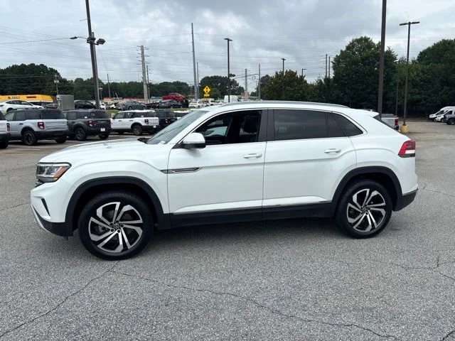 Used 2022 White Volkswagen 2.0T SEL image 5