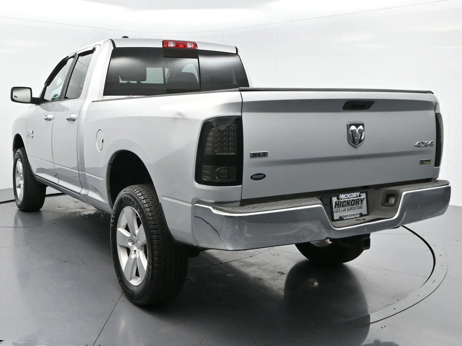 Used 2015 Bright Silver Metallic Clearcoat Ram SLT image 5