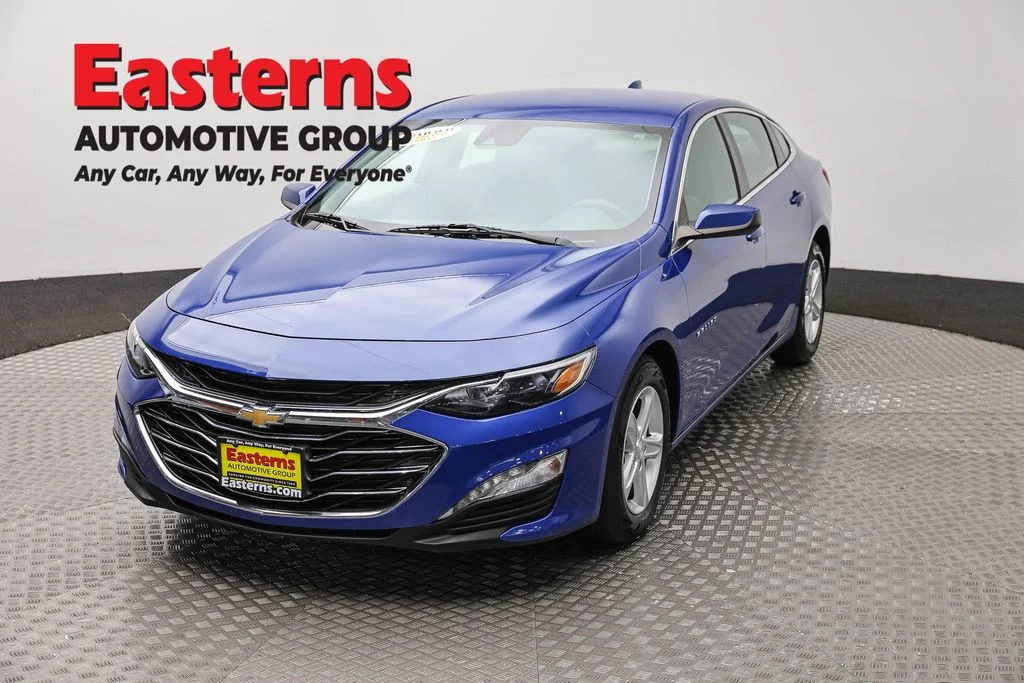 Used 2023 Blue Chevrolet LT image 1