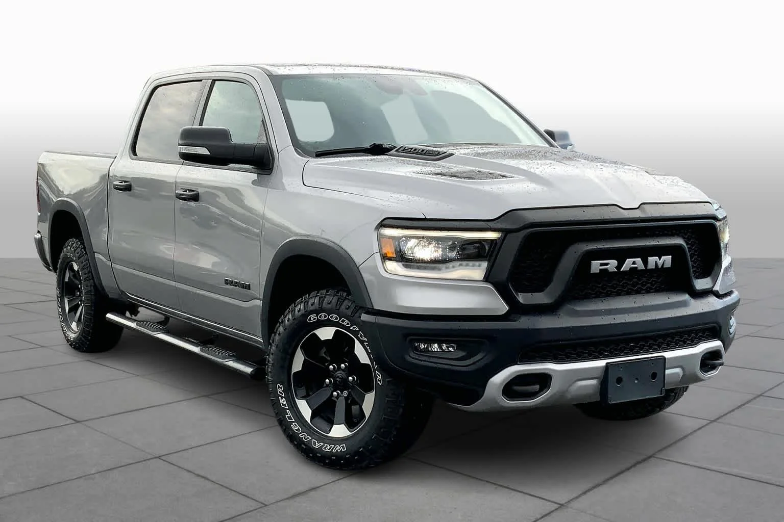 Used 2021 Billet Silver Metallic Clearcoat Ram Rebel image 3