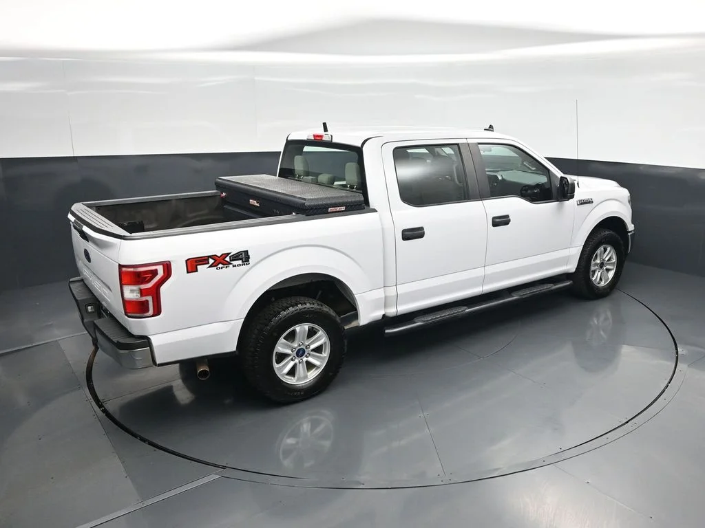 Used 2020 White Ford XL image 36