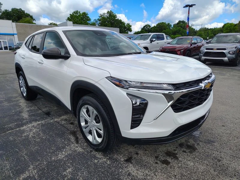 Used 2024 White Chevrolet LS image 3