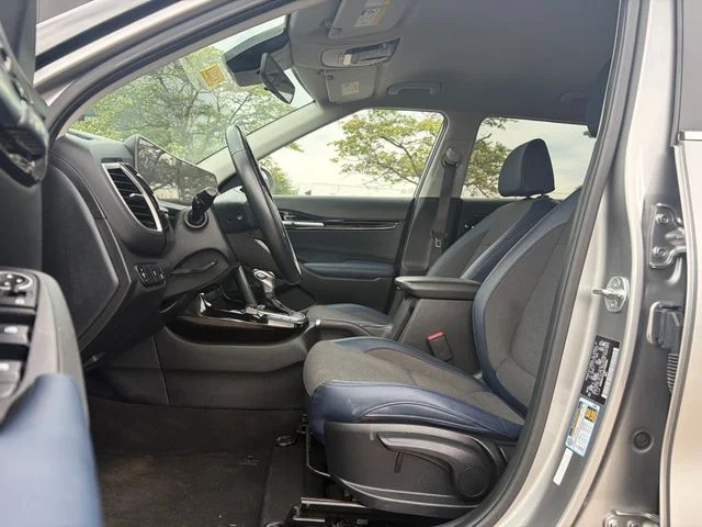2024 Kia Seltos S - Photo 25