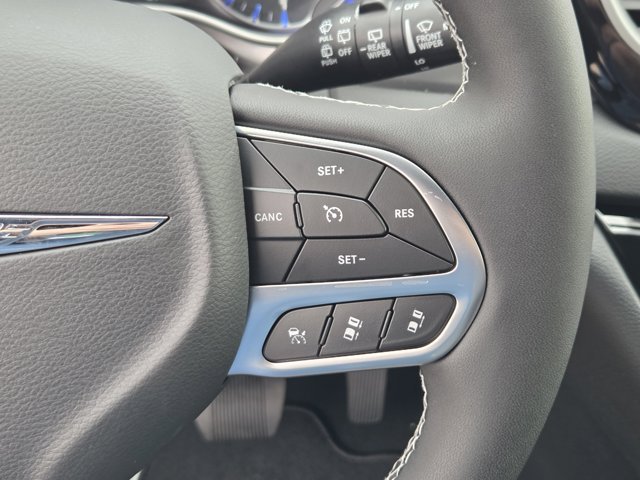 New 2026 Silver Mist Clear-Coat Exterior Paint Chrysler LX image 23