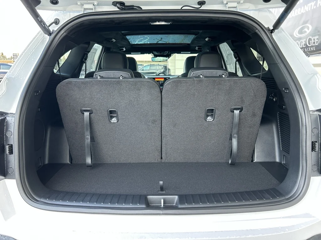 New 2026 Glacial White Pearl Kia X-Line SX Prestige image 15