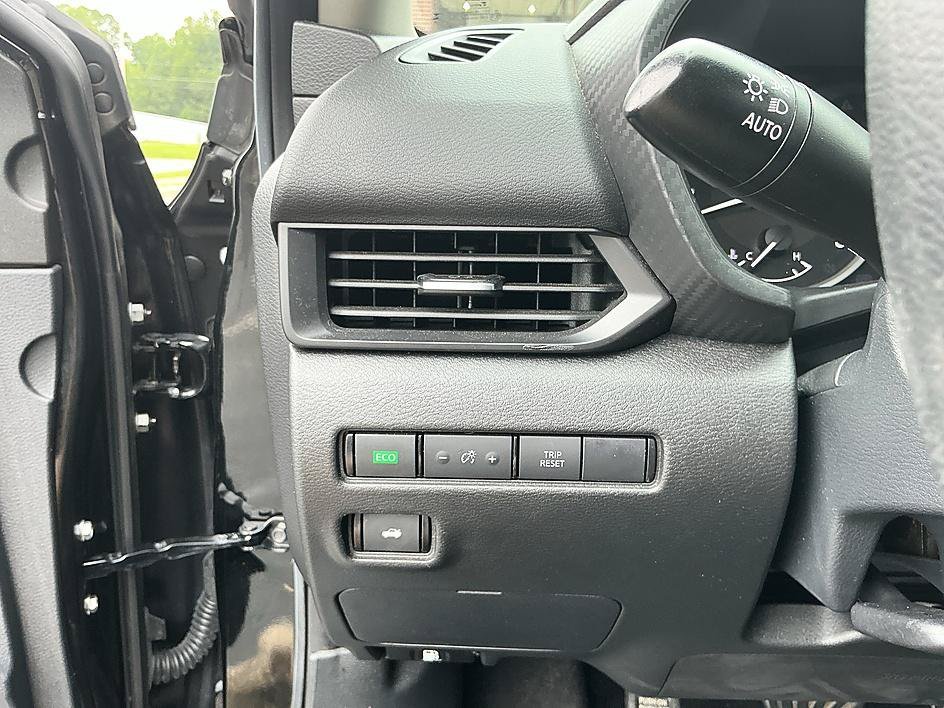Used 2022 Super Black Nissan S image 13