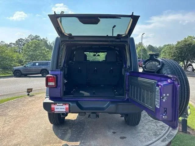 New 2026 Reign Exterior Paint Jeep Sport image 29