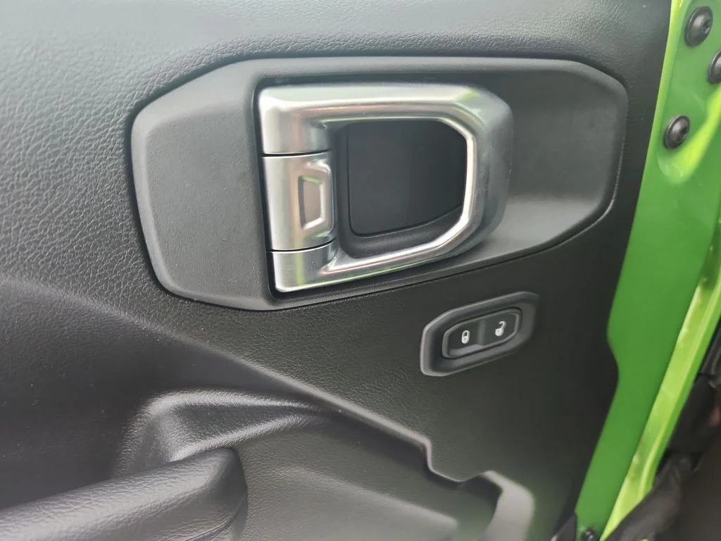 Certified Used 2025 Green Jeep Sport image 24