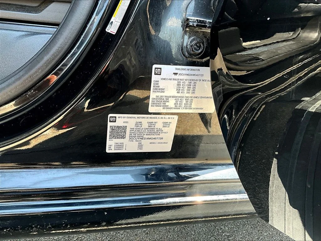 Used 2021 Black Chevrolet High Country image 22
