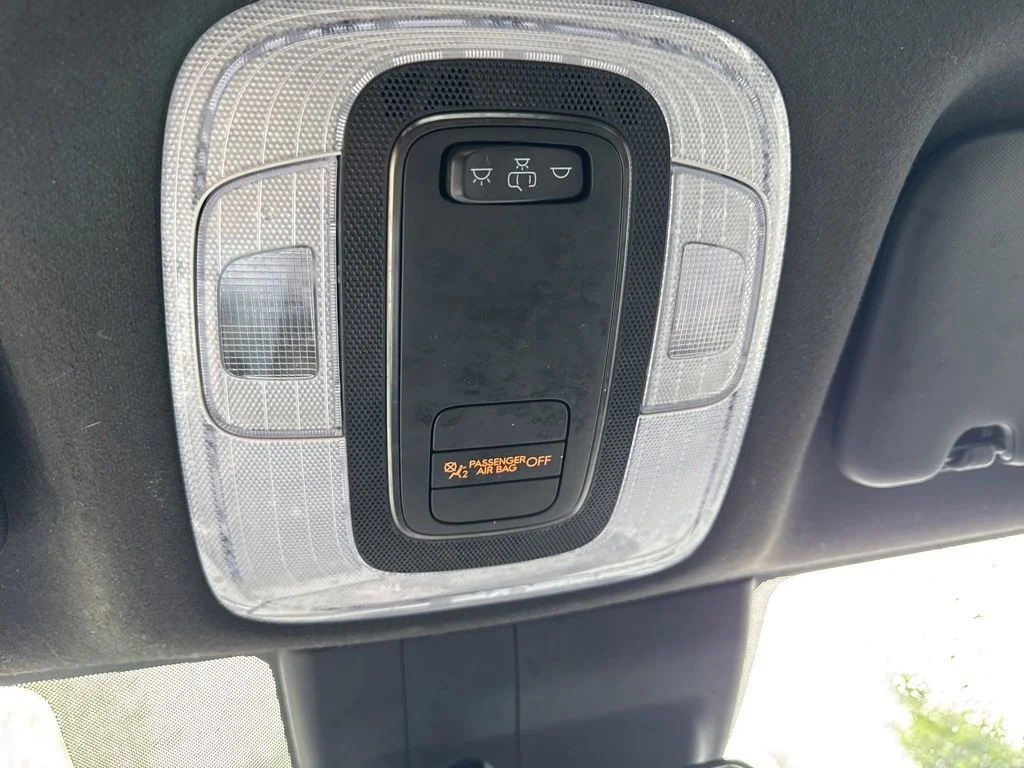 Used 2025 Blue Hyundai SEL Sport image 29