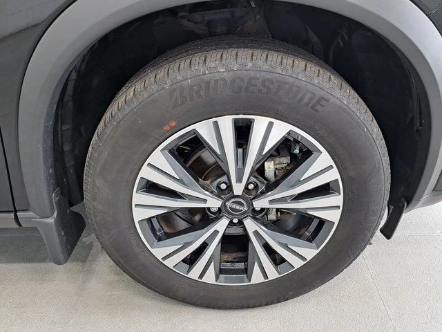 Used 2023 Black Nissan SV image 31