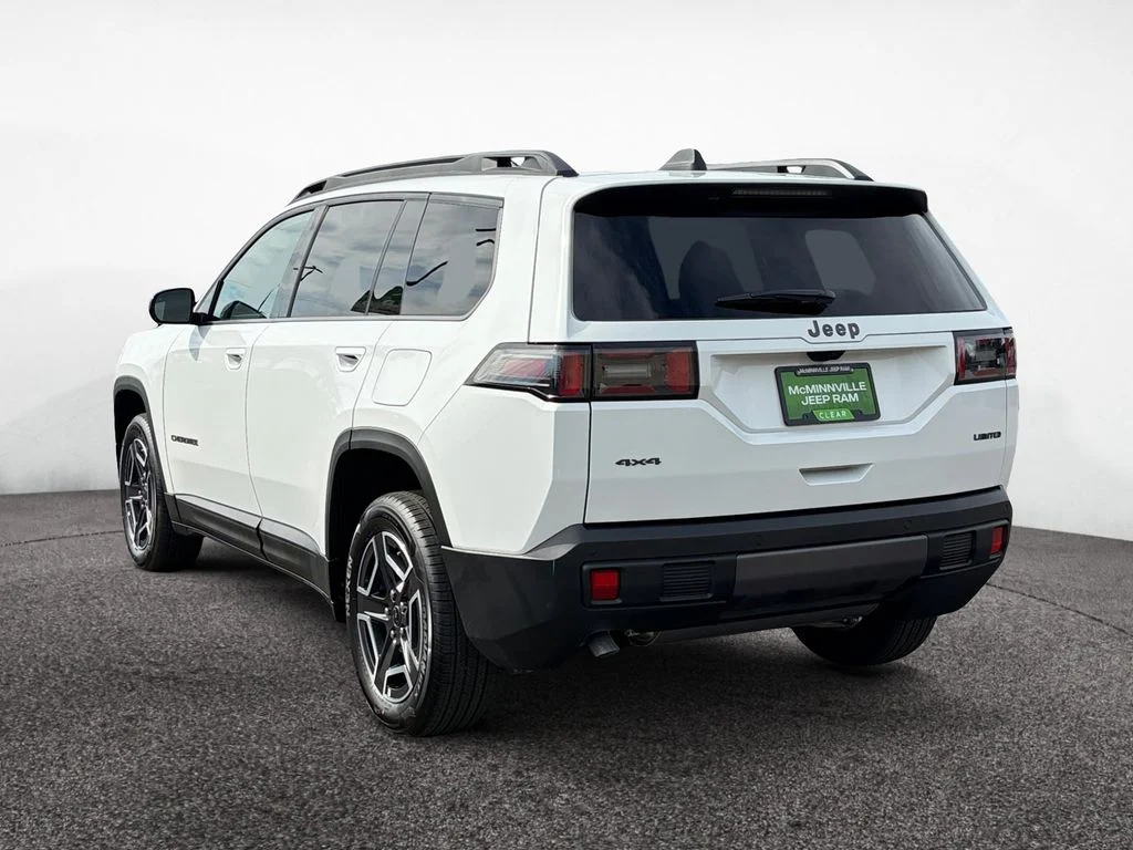 New 2026 Bright White Clear-Coat Exterior Paint Jeep Limited image 3