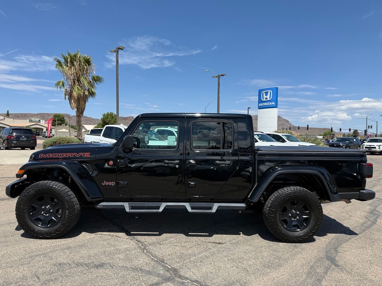 2023 Jeep Gladiator Mojave - Photo 13