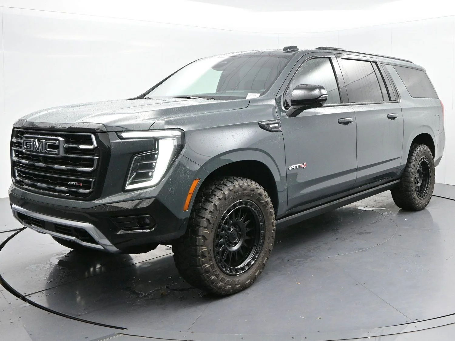 Used 2026 Midnight Pine GMC AT4 image 3