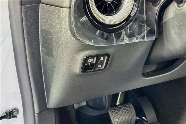 New 2027 Polar White Mercedes-Benz CLA 220 Hybrid image 39