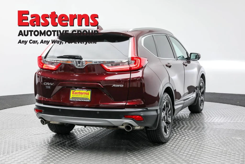 Used 2018 Red Honda Touring image 5
