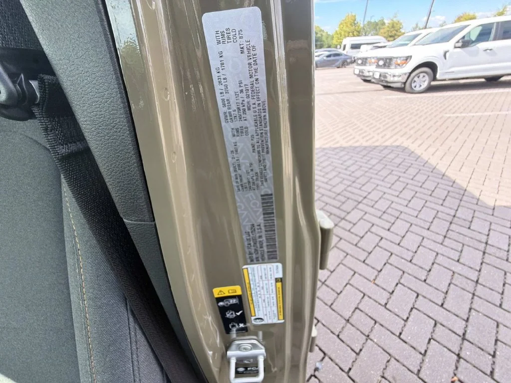 Used 2026 Green Jeep Sport image 31