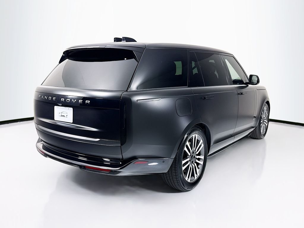 New 2026 Obsidian Black Satin Land Rover SE image 5