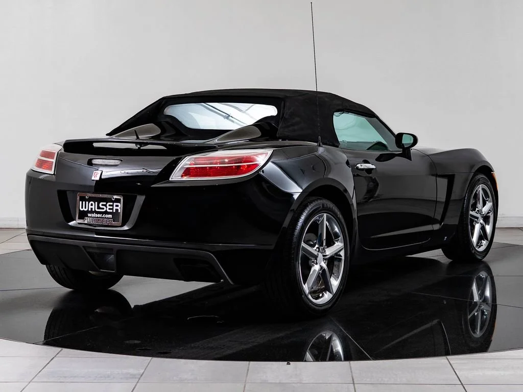 Used 2007 Black Onyx Saturn  image 11