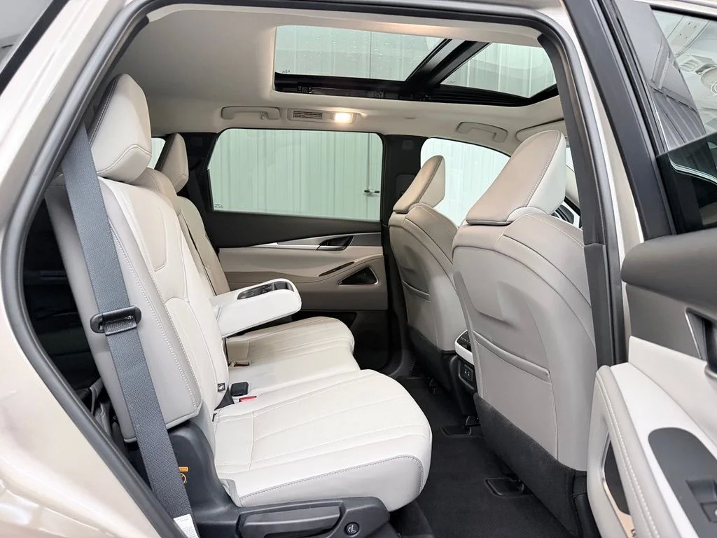 New 2027 WARM TITANIUM INFINITI Luxe FWD image 46