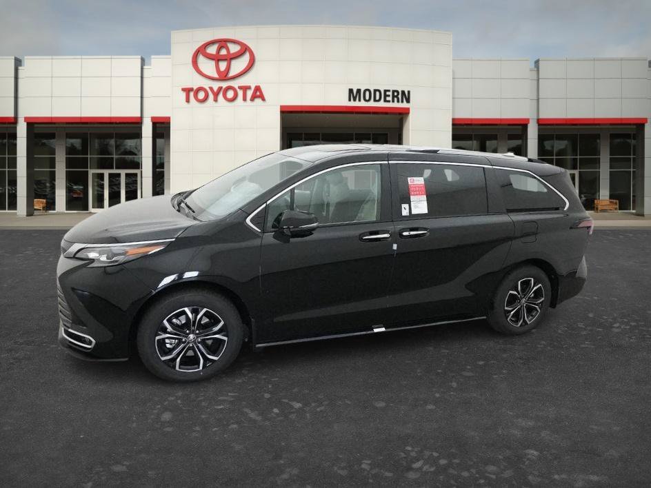 New 2026 Midnight Black Met Toyota Platinum image 5