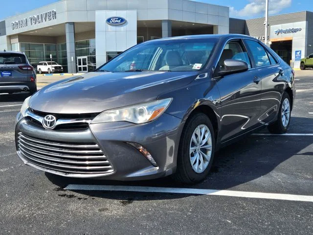 Used 2017 Predawn Gray Mica Toyota LE image 2