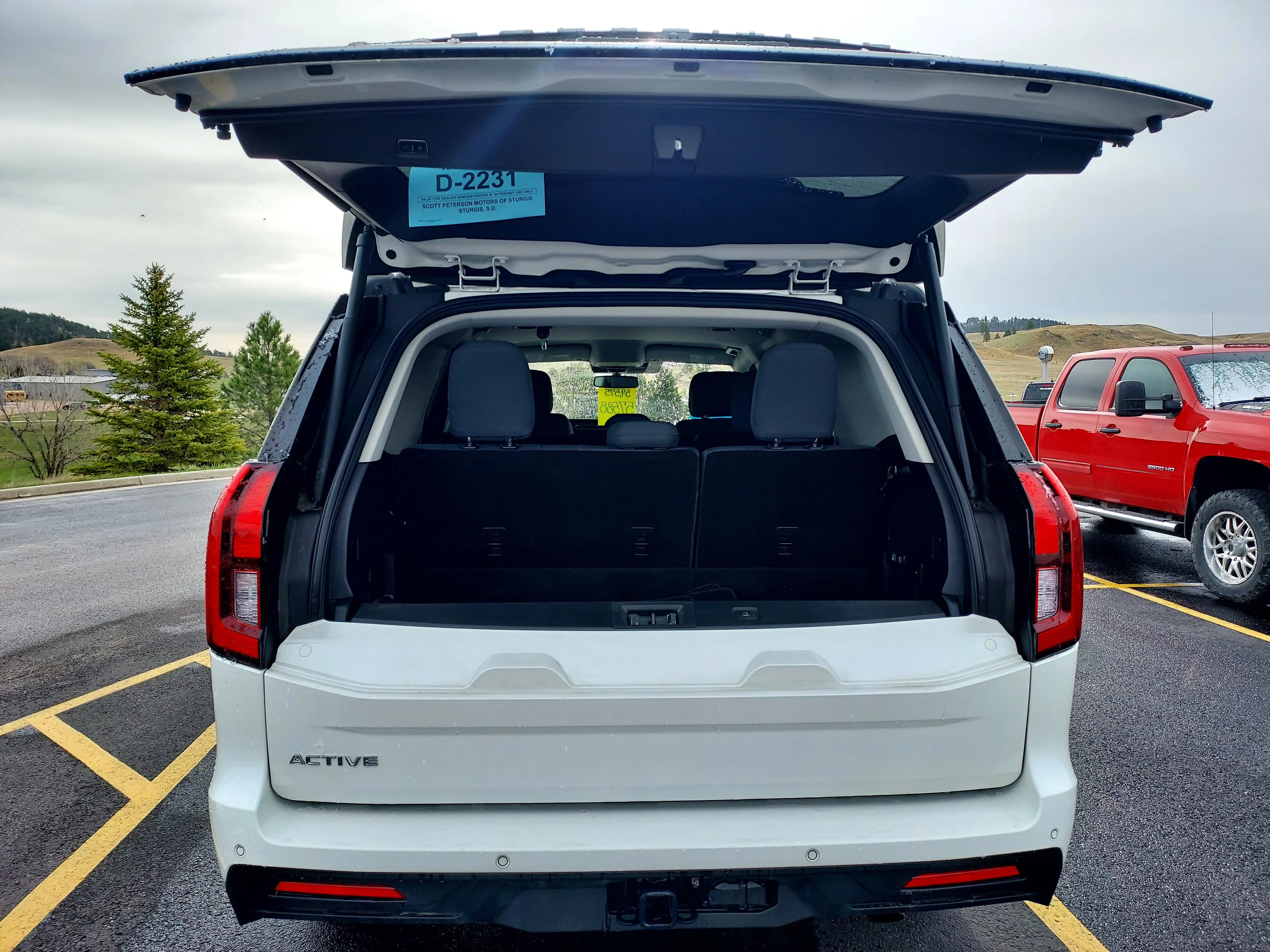 Used 2025 White Ford Active image 7