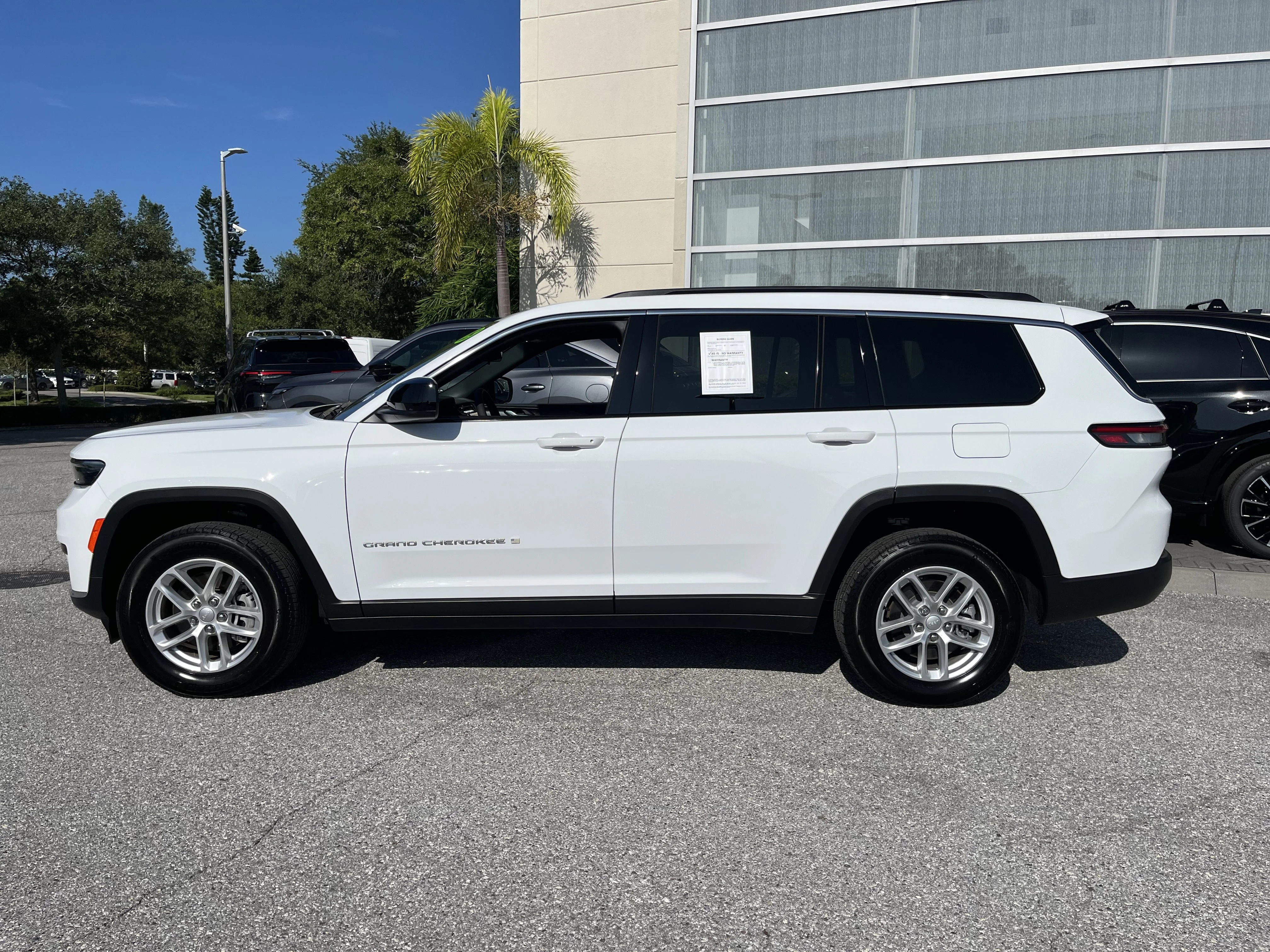 2025 Jeep Grand Cherokee L Laredo - Photo 6