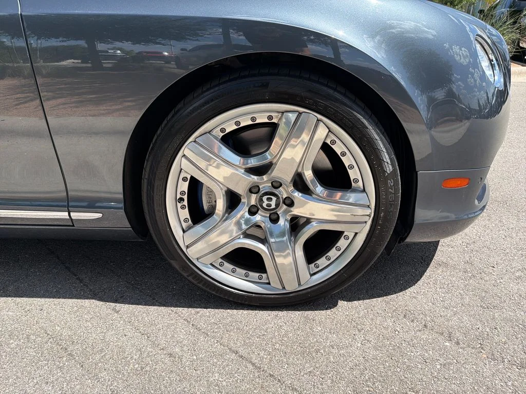 Used 2012  Bentley Base image 15