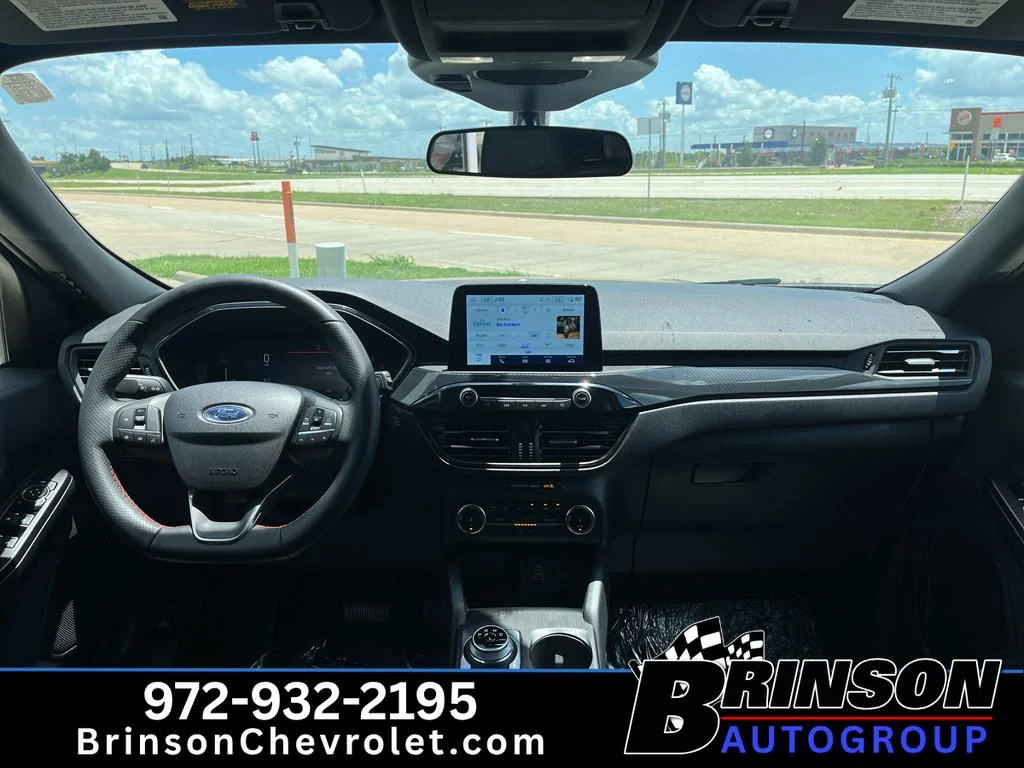Used 2025 Agate Black Metallic Ford ST-Line image 16