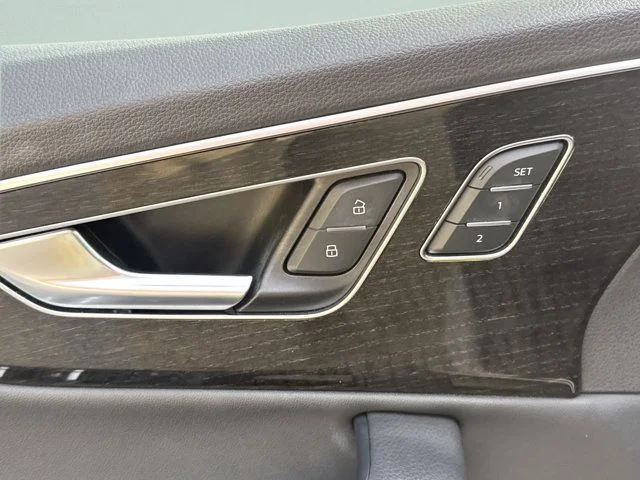 Used 2022  Audi 55 Premium Plus image 25